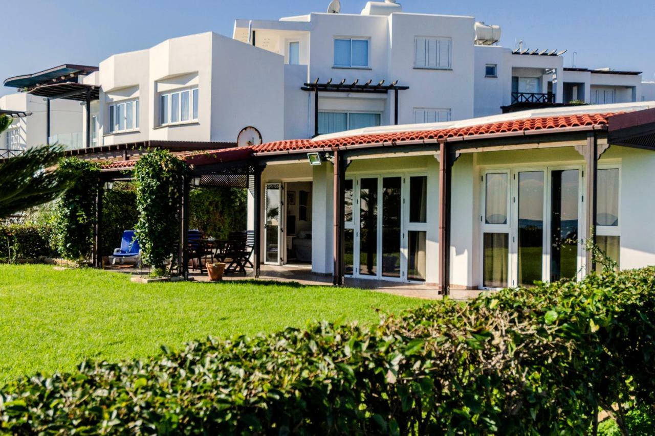 Blue Bay Beach House Larnaca Exteriör bild